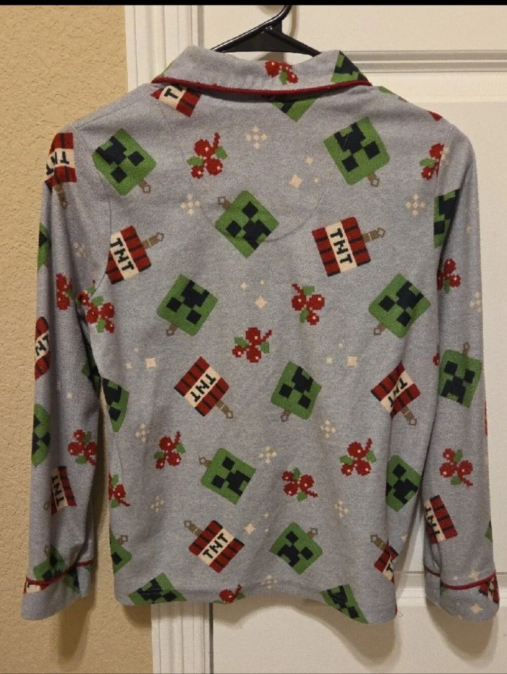 Minecraft Light Grey Kids Holiday Pajamas with Creeper Print